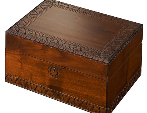 Heart Mahogany Box – Large (Dark)